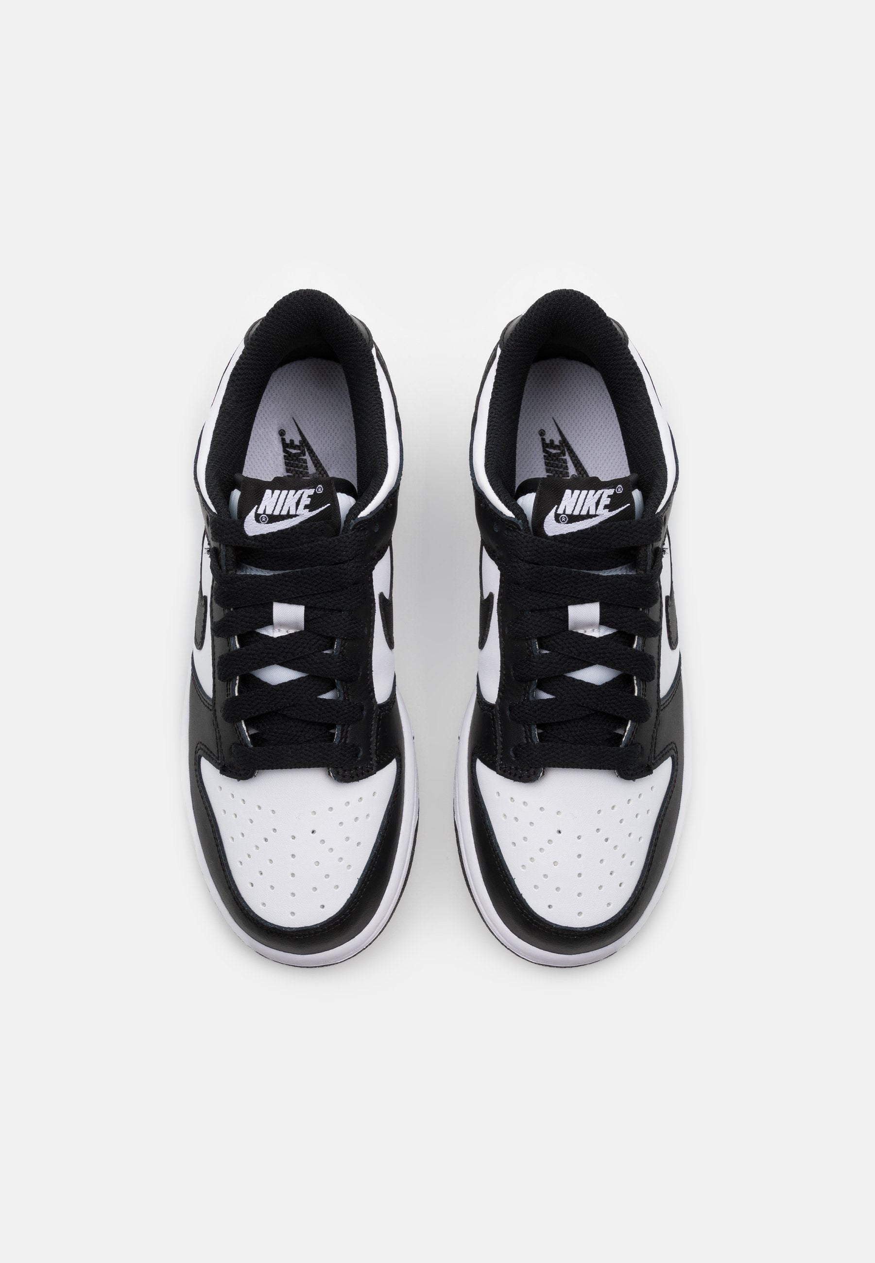 NIKE DUNK